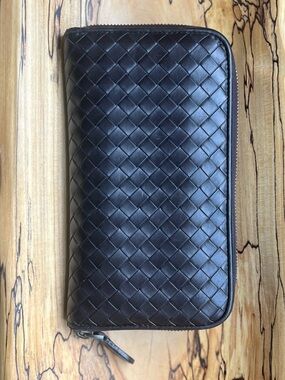 Bottega Veneta Intrecciato Dark Brown Lambskin Long Wallet - Distressed Corners